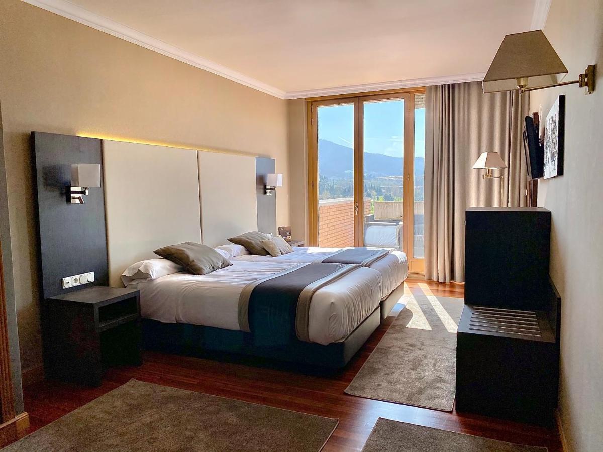 Hotel Armine บาเซารี ภายนอก รูปภาพ