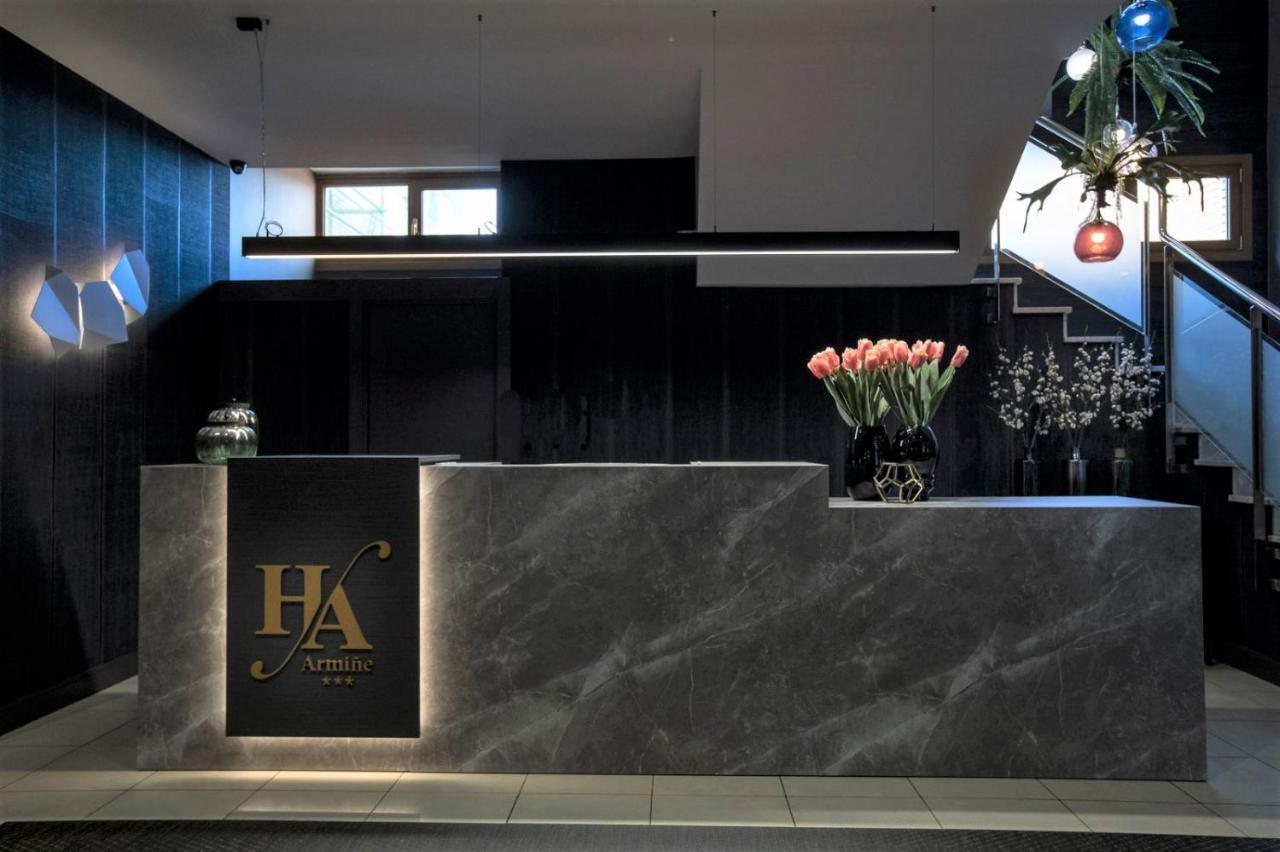 Hotel Armine บาเซารี ภายนอก รูปภาพ