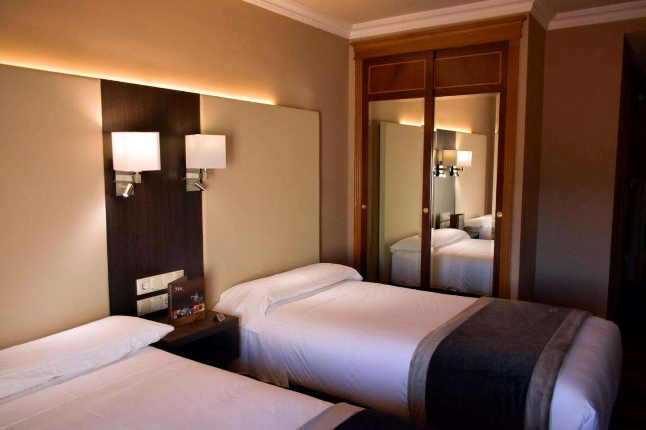 Hotel Armine บาเซารี ภายนอก รูปภาพ